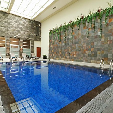 Holiday Inn & Suites Plaza Mayor By Ihg Леон Экстерьер фото